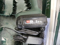 Schuimpistolen met accuboormachine, doos met gatenzaag - afbeelding 10 van  13