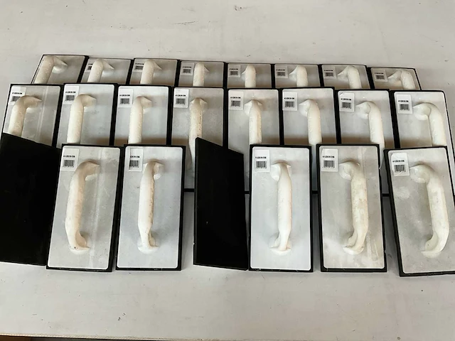Schuurbord kunststof met zwart rubber (23x) - afbeelding 1 van  5