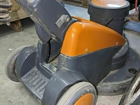 Schuurmachine en borstels, taski, zonder verdere gegevens - afbeelding 2 van  2