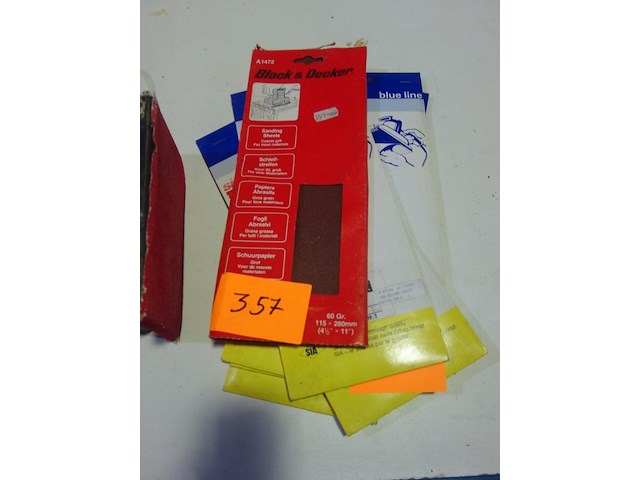 Schuurmachine en schuurpapier - afbeelding 3 van  3