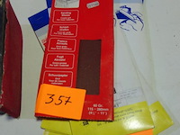 Schuurmachine en schuurpapier - afbeelding 3 van  3