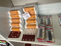 Schuurpapier en decoupeerzaagjes - afbeelding 1 van  7