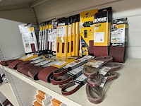 Schuurpapier en schuur banden - afbeelding 4 van  12