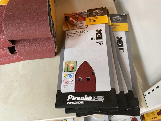 Schuurpapier en schuur banden - afbeelding 2 van  9