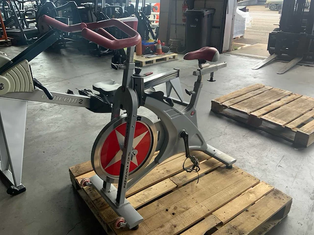 Schwinn evolution elite indoorcycle spinningbike - afbeelding 2 van  6