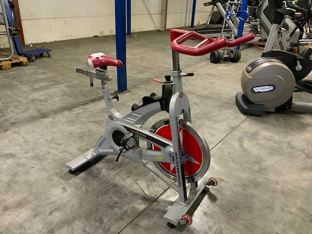 Schwinn evolution elite indoorcycle spinningbike - afbeelding 2 van  5