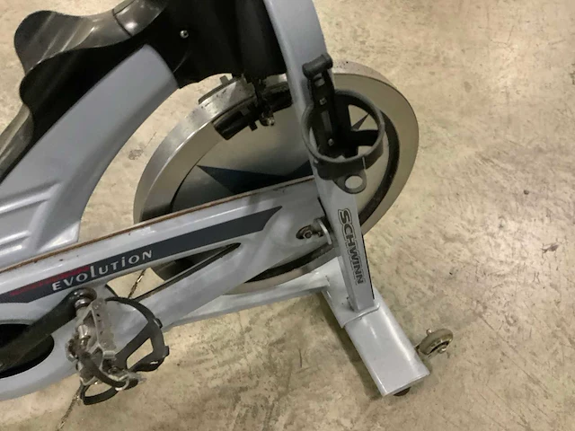 Schwinn evolution pro indoorcycle spinningbike - afbeelding 5 van  7