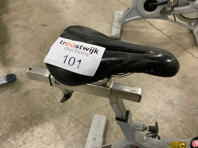 Schwinn evolution pro indoorcycle spinningbike - afbeelding 2 van  5