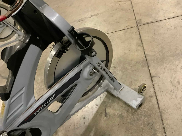 Schwinn evolution pro indoorcycle spinningbike - afbeelding 4 van  5