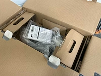 Scneider-electric atv310l075n4 frequentieregelaar - afbeelding 2 van  9