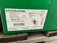 Scneider-electric atv310l075n4 frequentieregelaar - afbeelding 9 van  9