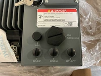 Scneider-electric atv310l075n4 frequentieregelaar - afbeelding 6 van  9