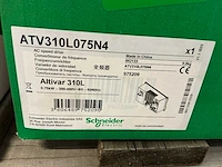 Scneider-electric atv310l075n4 frequentieregelaar - afbeelding 9 van  9