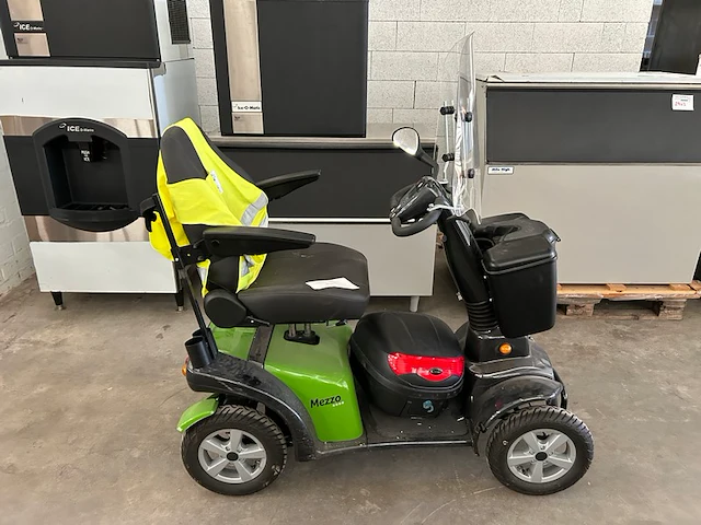 Scoot mobiel mezzo - afbeelding 1 van  8