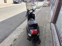 Scooter - light mopeds & light motorised scooters - afbeelding 5 van  6