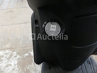 Scooter 50cc (zeer weinig km) kymco agility 16+ 50 4t (2024-826 km)(vin: lc2cc0000r1002452) - afbeelding 1 van  19
