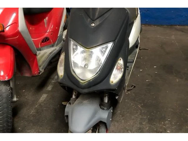 Scooter baotian - afbeelding 2 van  3