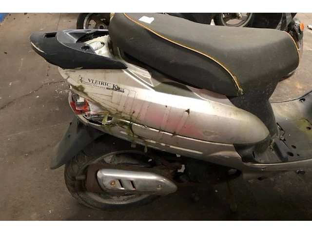 Scooter baotian - afbeelding 3 van  3
