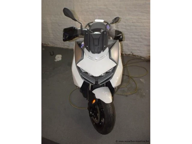 Scooter bmw c400gt, zonder documenten, km-stand ng, 1sleutel - afbeelding 2 van  8