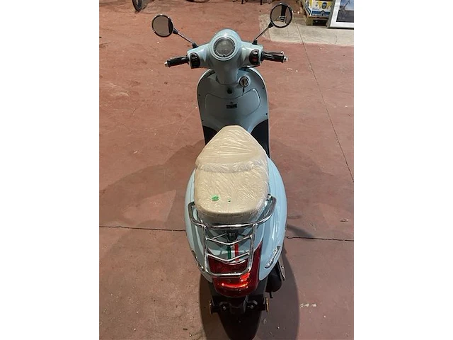 Scooter cappucino gts - afbeelding 12 van  17