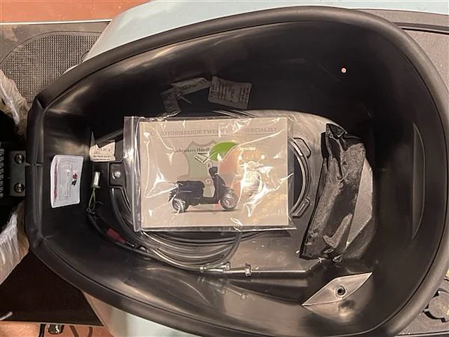 Scooter cappucino gts - afbeelding 17 van  17