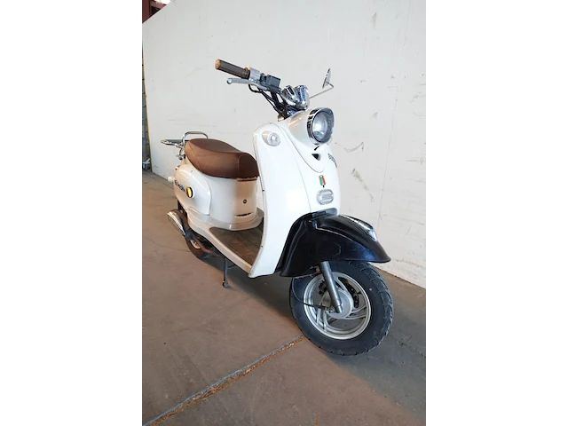 Scooter di lucio 50 - afbeelding 4 van  10