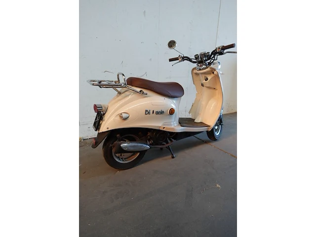 Scooter di lucio 50 - afbeelding 5 van  10