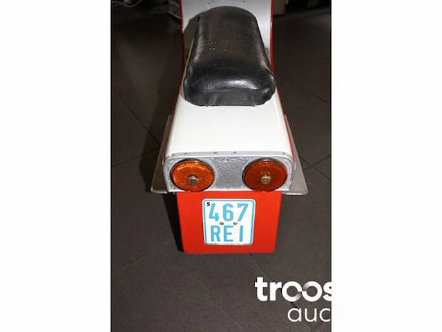 Scooter draaicarrousel - afbeelding 4 van  5