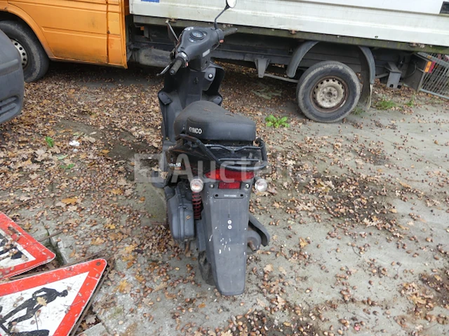 Scooter (ingang op straat) kymco agility 50 - afbeelding 2 van  5