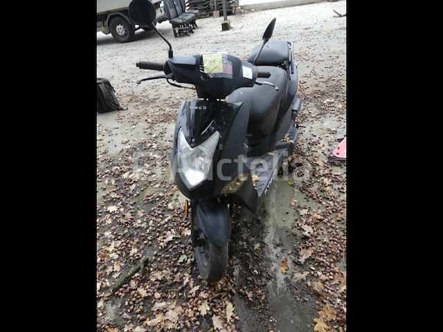 Scooter (ingang op straat) kymco agility 50 - afbeelding 4 van  5