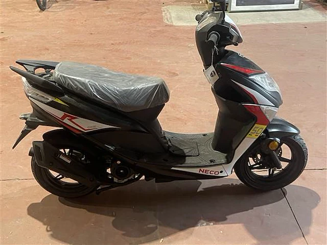 Scooter neco one - afbeelding 8 van  14