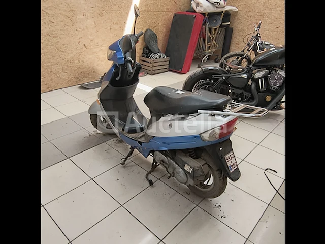 Scooter peugeot qm50qt-6 - afbeelding 1 van  10