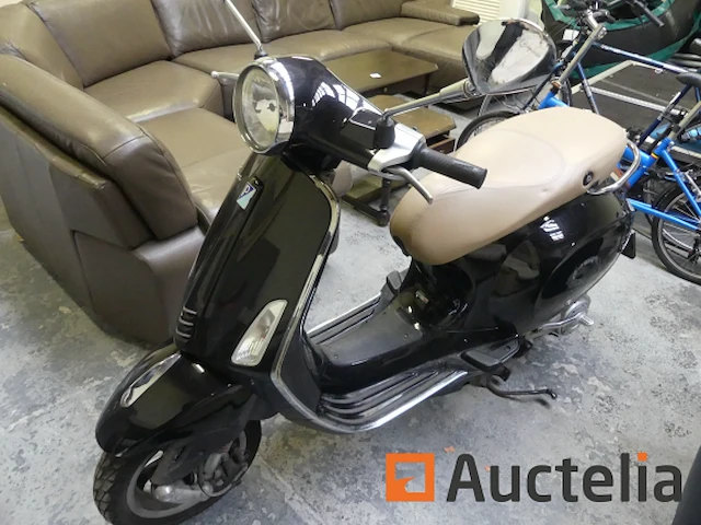 Scooter piaggio vespa primavera - afbeelding 3 van  9