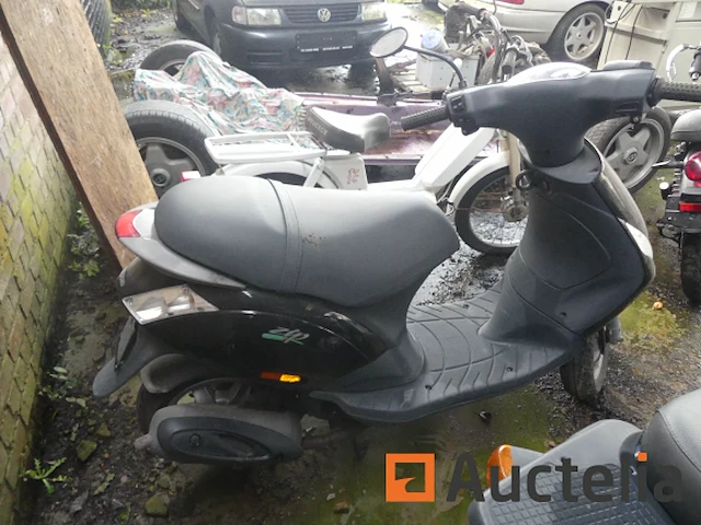 Scooter piaggio zip - afbeelding 4 van  8