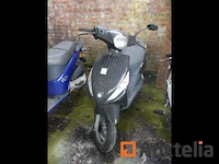 Scooter piaggio zip - afbeelding 6 van  8