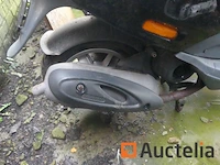 Scooter piaggio zip - afbeelding 7 van  8