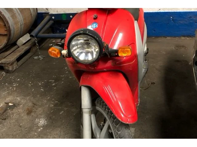 Scooter piaggio - afbeelding 2 van  6