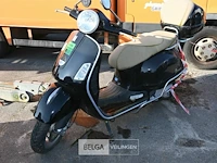 Scooter piaggio - afbeelding 1 van  9