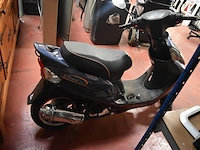 Scooter razzo met sleuel strike 50cc ld5tcbpa0eeoo00433 - afbeelding 6 van  17