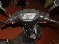 Scooter razzo met sleuel strike 50cc ld5tcbpa0eeoo00433 - afbeelding 9 van  17
