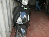 Scooter razzo - afbeelding 4 van  8