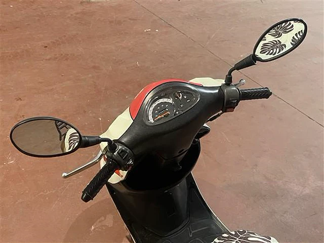 Scooter rcb sprint - afbeelding 9 van  13