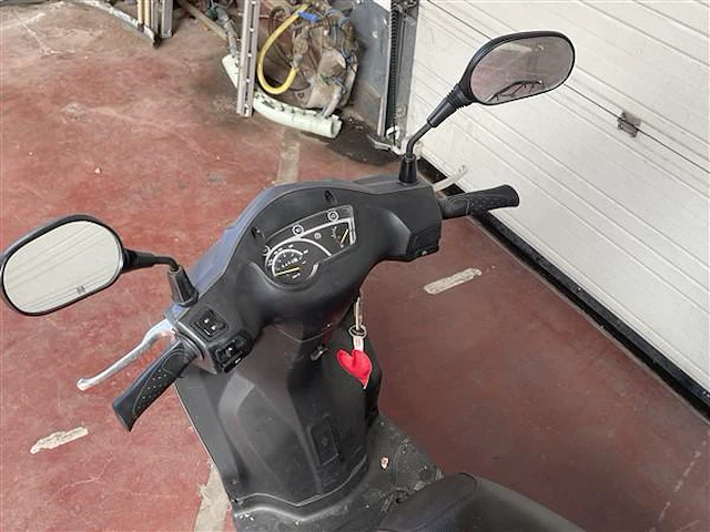Scooter sym orbit ii - afbeelding 10 van  14