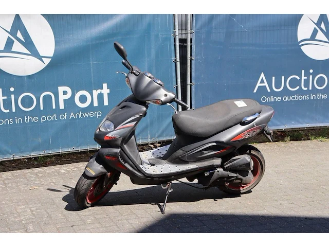 Scooter trb br1 benzine 2005 (marge) - afbeelding 1 van  1