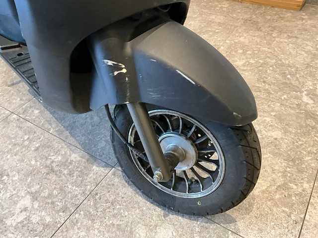 Scooter venesi - afbeelding 5 van  20