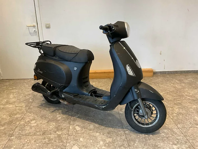 Scooter venesi - afbeelding 1 van  20