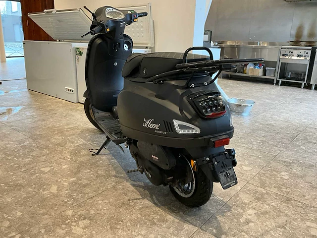 Scooter venesi - afbeelding 15 van  20