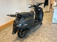Scooter venesi - afbeelding 17 van  20