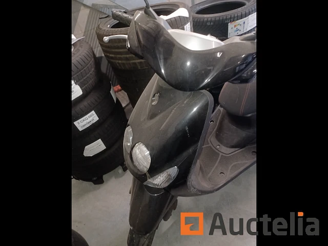 Scooter yamaha yn50f (2016-vin:vgsa465000009806) - afbeelding 5 van  8