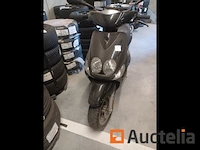 Scooter yamaha yn50f (2016-vin:vtlsa401000004126) - afbeelding 8 van  9